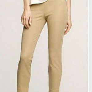 Rarely worn 6R J Crew Beige Ankle Pants!!